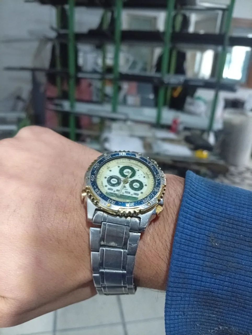 Relógio Citizen Prata e ouro R$500