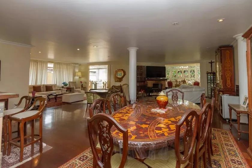 Casa à Venda - Campo Belo, 7 Quartos, 700 m2