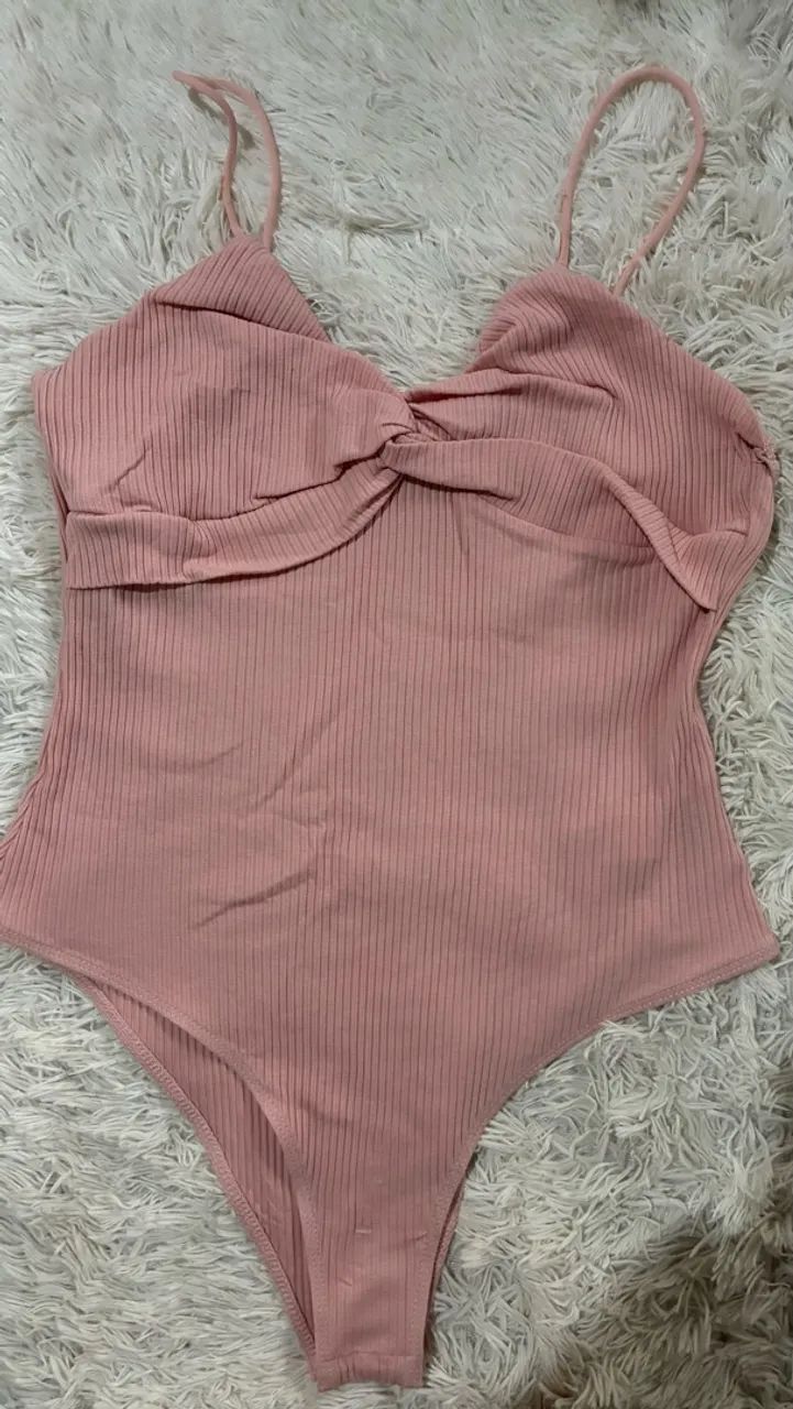 Body delicado rosa
