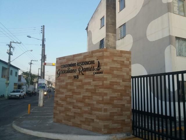 Apartamento no Cond. Graciliano Ramos no Bairro Farolândia