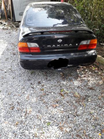 Carro Maxima Nissan