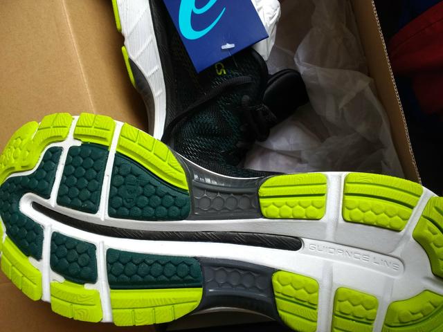 tenis asics nimbus gel 20