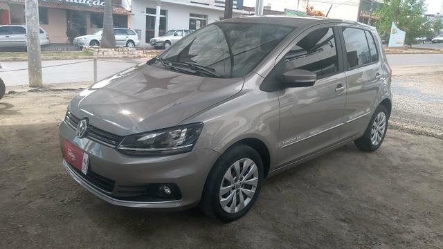Vw Fox confortline 1.0 completo único dono 2014/2015