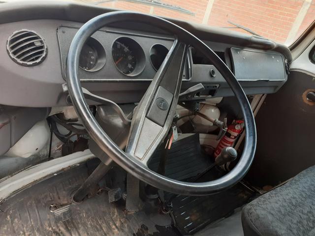 Vende se VW Kombi Furgão 2005 - Foto 2