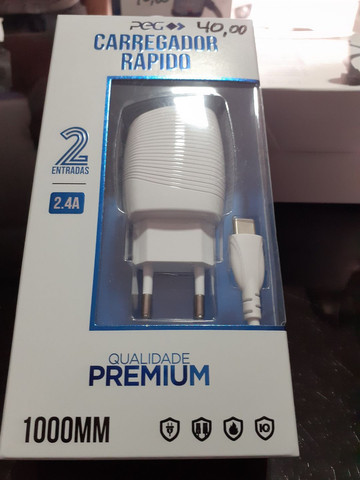 Carregador rápido com 2 entradas USB novo
