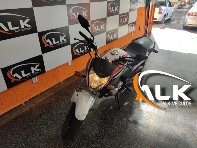 HONDA CB 300R 2011