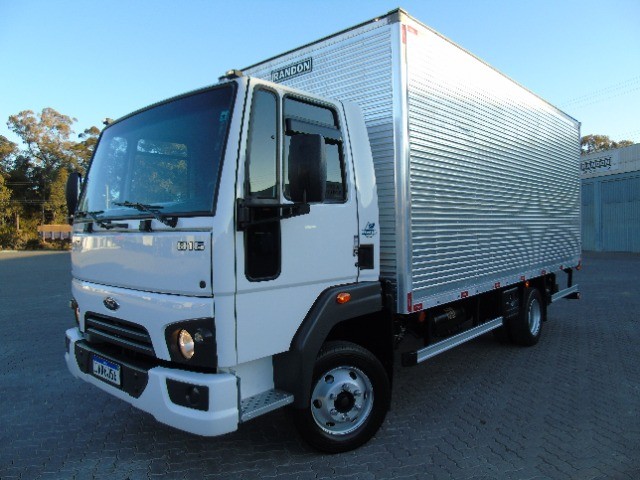 FORD CARGO 816 S 2015
