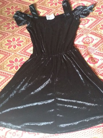 Lindo vestido preto com etiqueta!