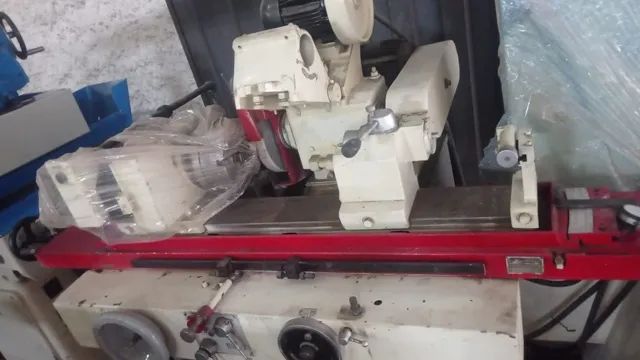 Retifica Cilíndrica Mello Mesa magnética 1100X140 mm Usada - Foto 4