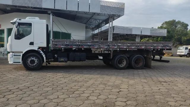 Volvo Vm 260 6x2 R, Ano 2010/2011, Coarroceria, Branco - Foto 3