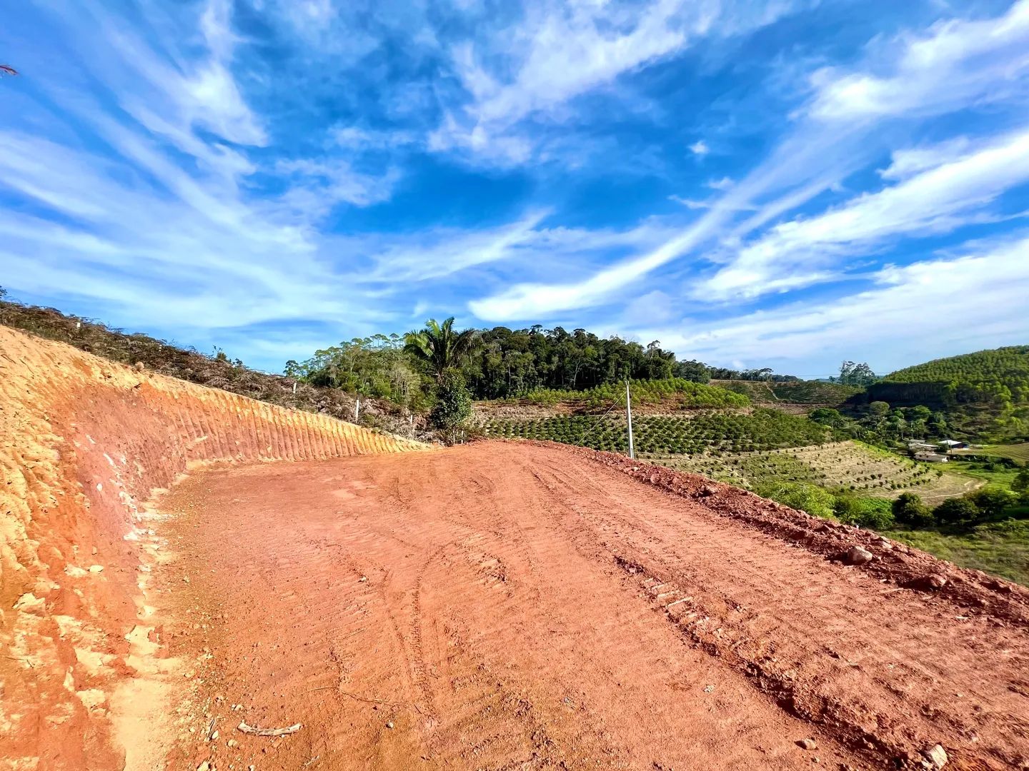 Oportunidade! Terrenos a 7 km de Santa Teresa por apenas R$155.000,00 - Foto 2