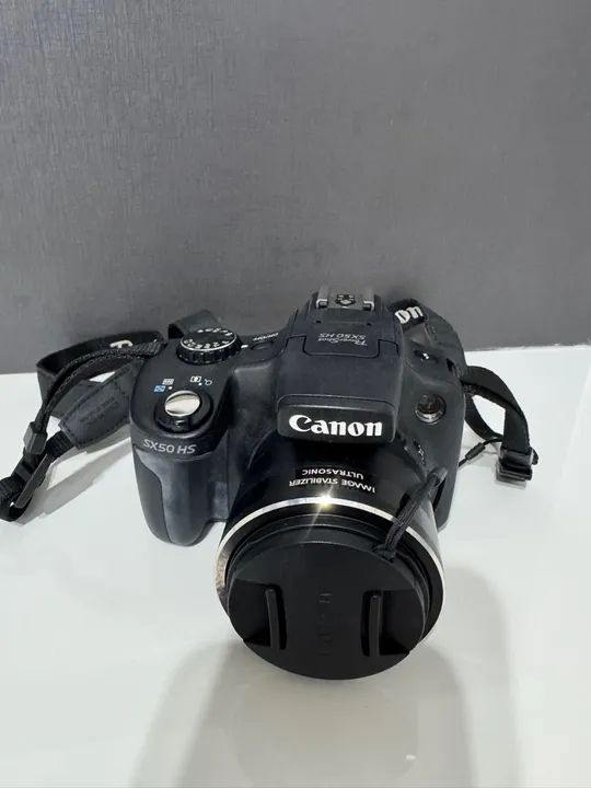 Câmera Canon SX50HS com acessórios