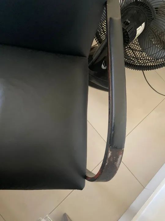 Cadeira Preta Tipo Brun - Foto 2
