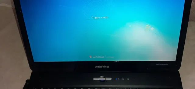 Notebook emachines( acer)modelo E525 