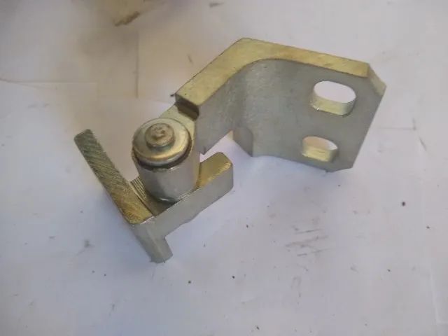 Dobradiça Inferior Porta Diant Esq Fiat 500/Toro/Jeep/RAM 50525348 - Foto 2