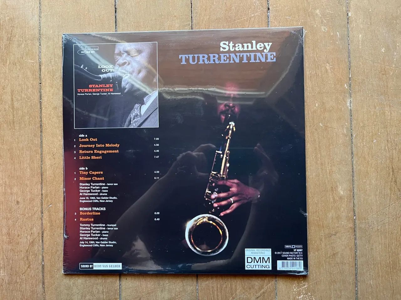 Vinil LP Look Out - Stanley Turrentine importado - Foto 2
