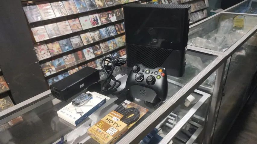 XBOX 360 RGH & LTU 3.0 500GB 200 JOGOS CONTROLE FONTE KINECT ORIGINAL - Foto 5