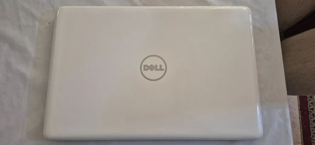 Dell Inspiron i15-5567-D40B Notebook - Intel Core I764302734410755121