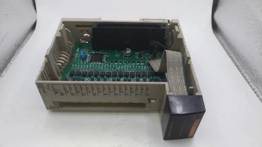 Modulo Expansao Cqm1-id212 16 Entradas Omron - Foto 4