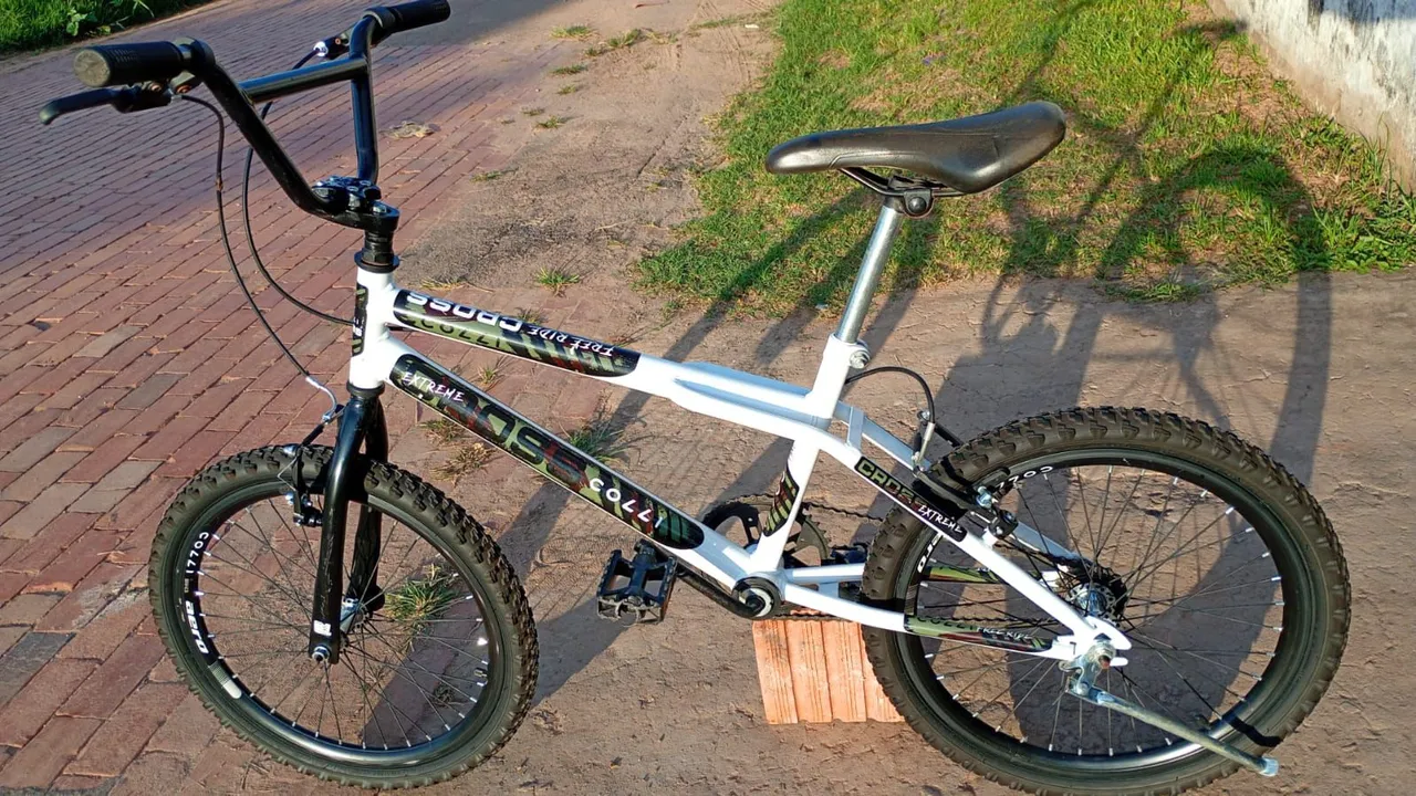 Bicicleta BMX Colli Cross Extreme