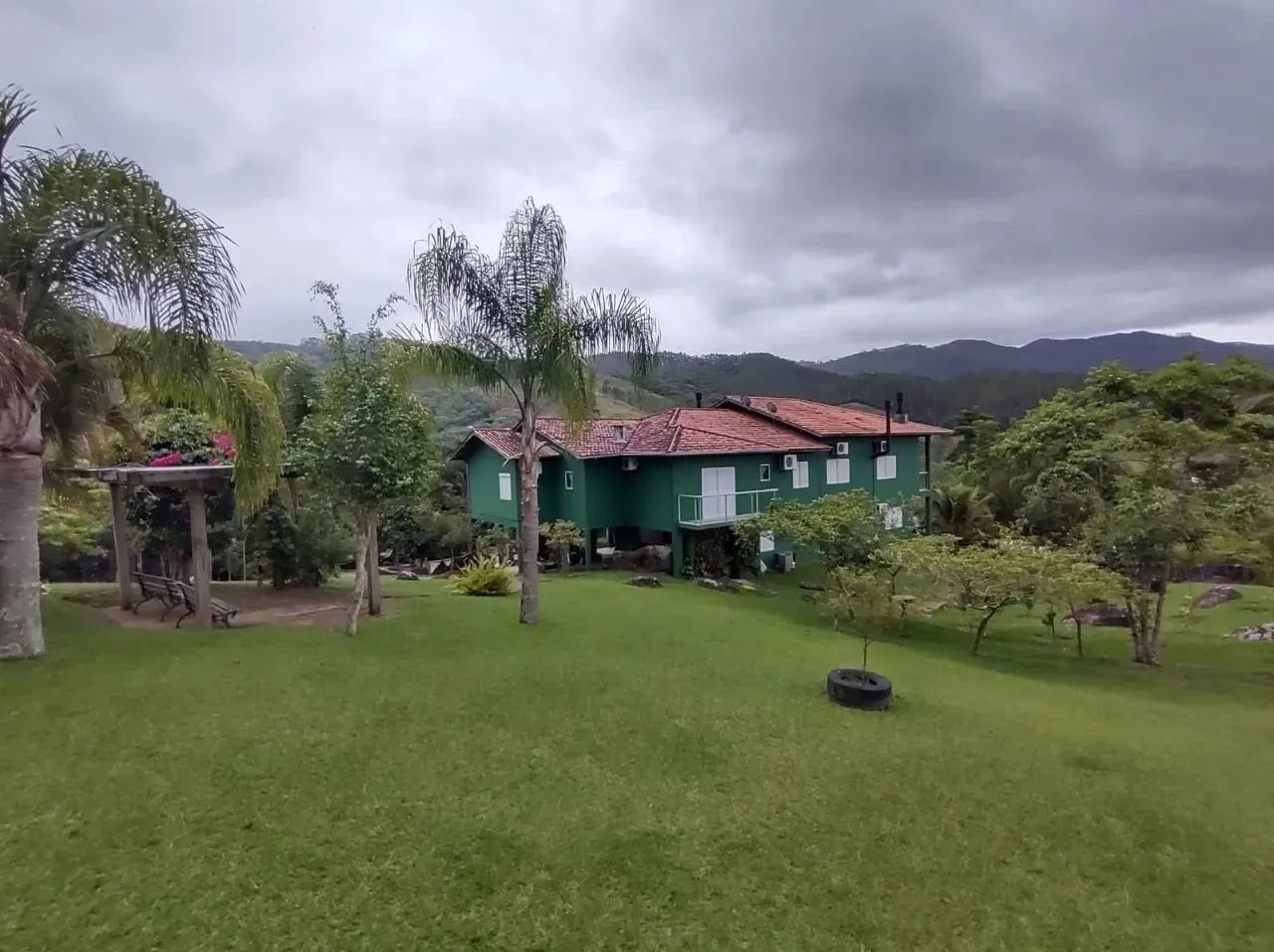 Sítio de alto padrão com duas casas em Sorocaba - Biguaçu - Foto 3