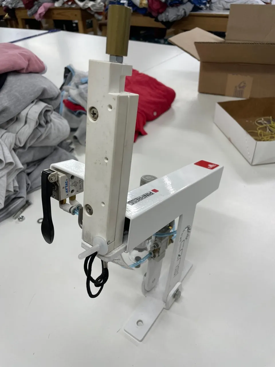 Máquina Pin Press Industrial