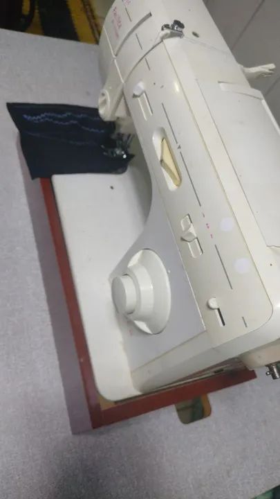 Máquina de costura doméstica Singer facilita Premium  - Foto 4