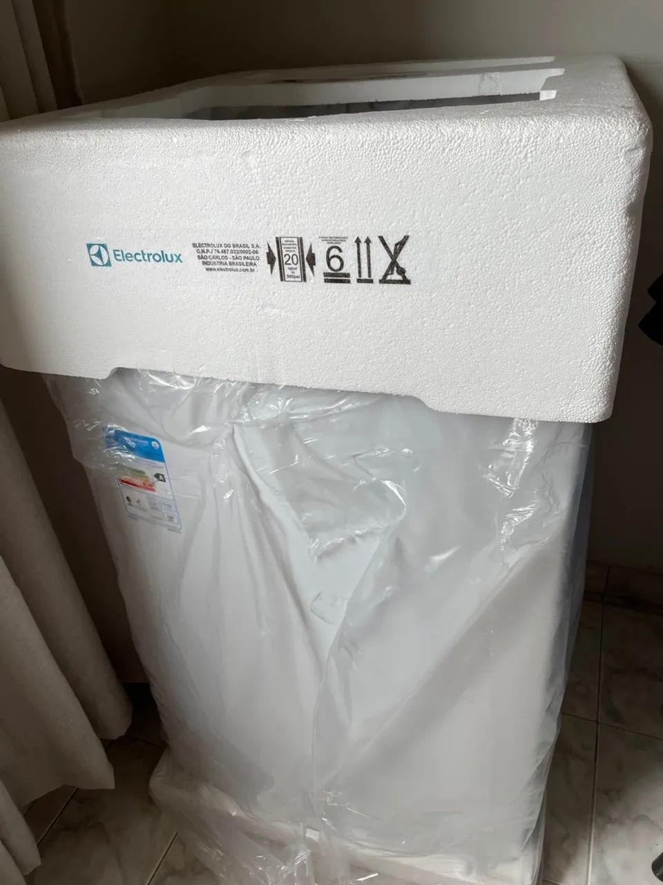 Máquina de Lavar Lacrada Eletrolux 12 Kg  - Foto 2