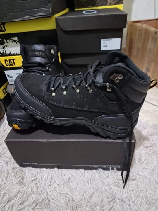 Bota Masculina preta - Foto 2
