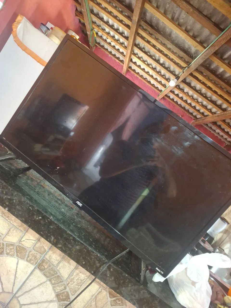 TV LED - por 200 reais.  Esta com defeito. É só me ligar *. Falar com a Gege.  - Foto 3