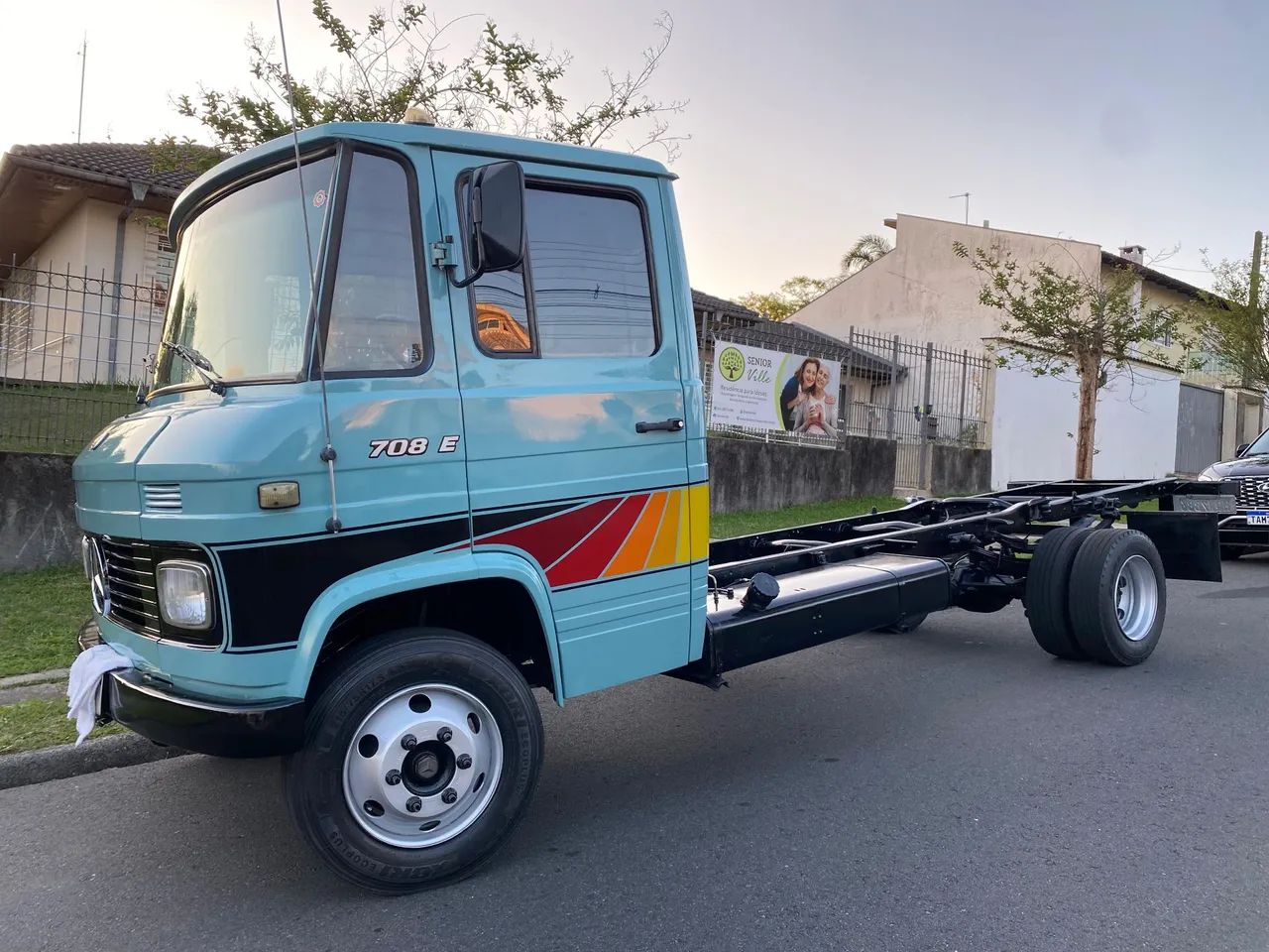 Caminhão Mercedes-Benz 708 / 87 para Venda - Foto 2