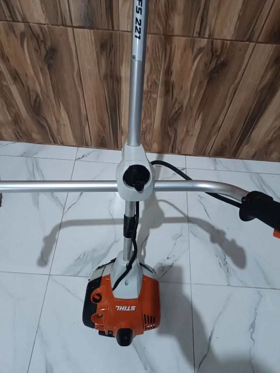 Roçadeira Stihl FS 221 - Foto 4