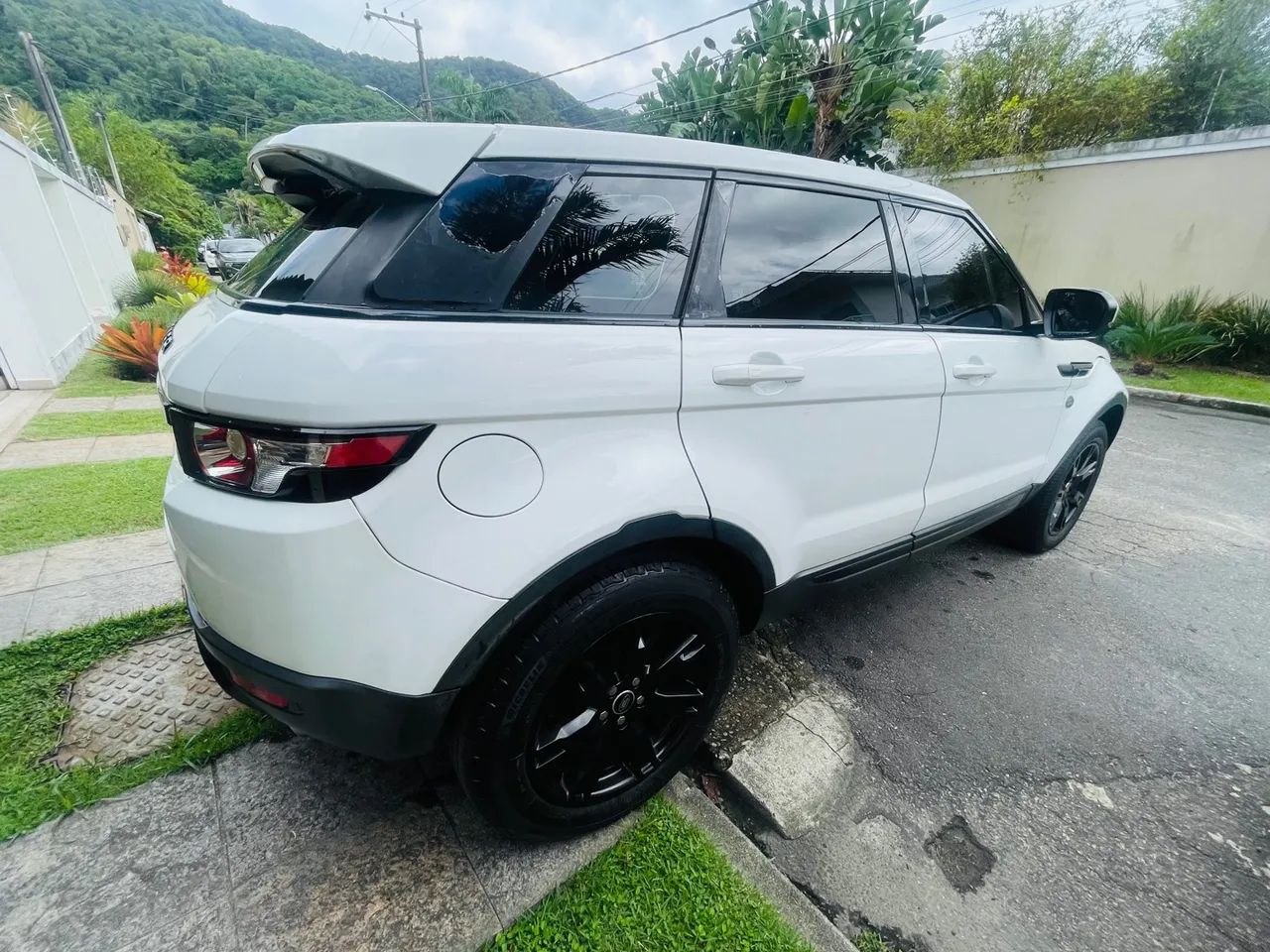 Land Rover Evoque Pure Tech 2.0 240cv particular nova demais. - Foto 3