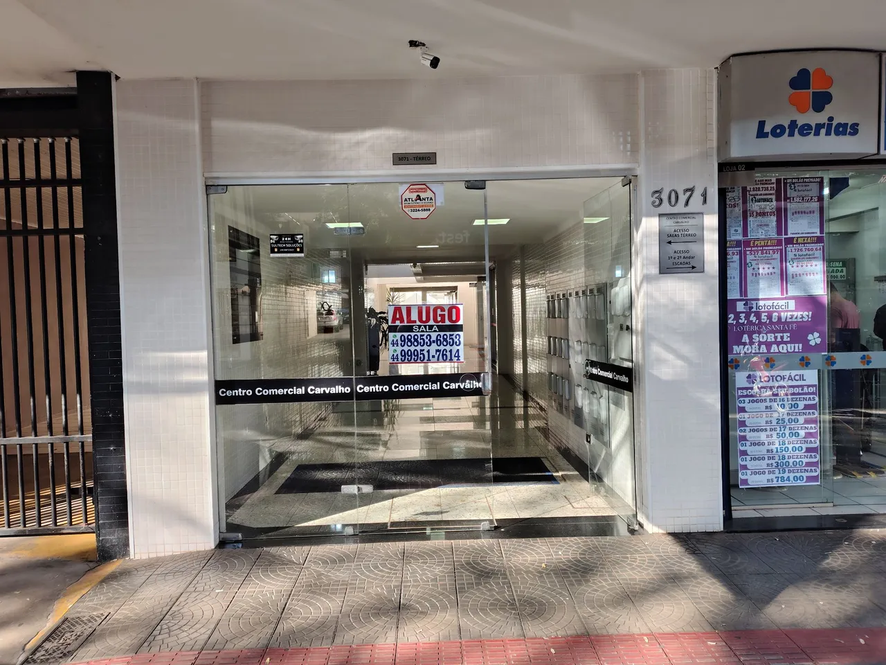 Alugo sala comercial no centro de Maringá