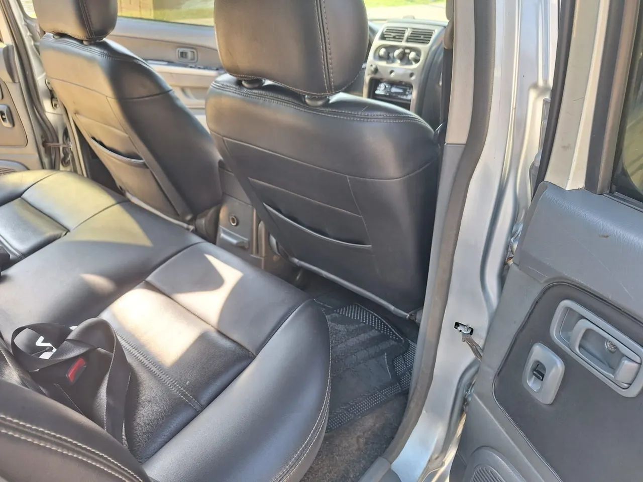 Frontier 2003 motor MWM 2,8 DIESEL R$ 51,900  - Foto 7