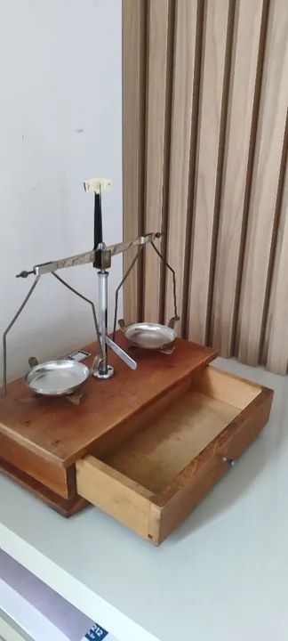 Balança antiga - Foto 4