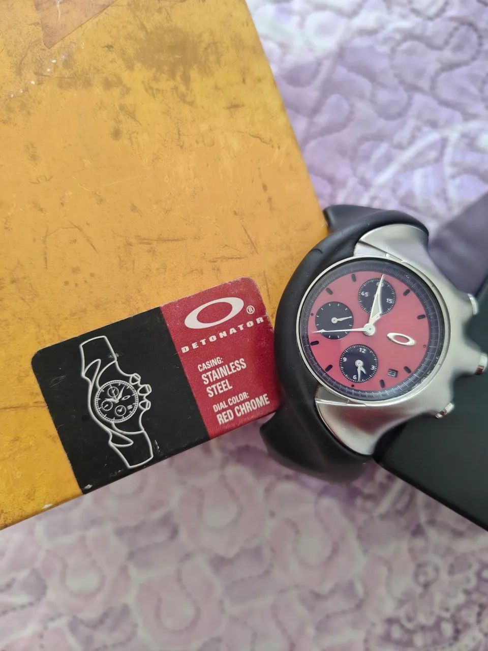 Relógio Oakley Detonator Red Chrome RELÓGIO TEM QUE FAZER REVISÃO