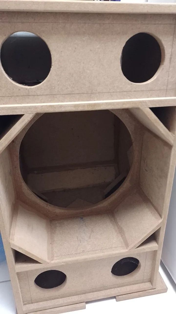 Caixa 18 polegadas Projeto em MDF