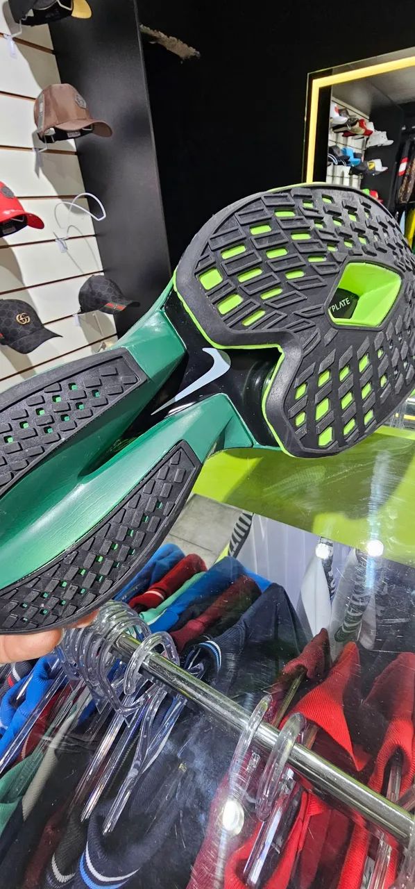 Tênis Nike Zoomx Invincible Run Flyknit 2 Verde - Foto 2