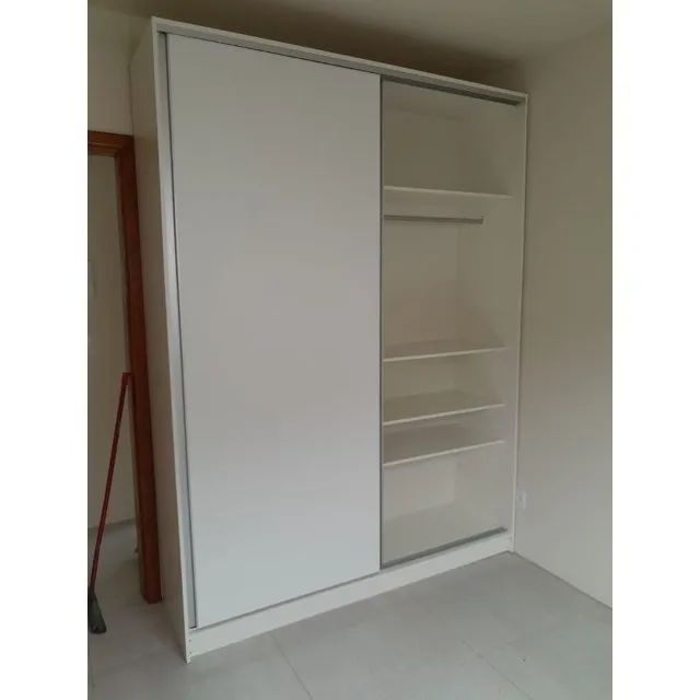 Guarda Roupa Com Portas De Correr 1,80 de Comprimento 100% Mdf  - Foto 2