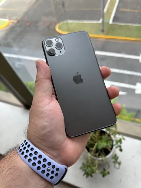 iPhone 11 Pro Max Preto 256Gb - MENSG DE TELA (COM GARANTIA DE LOJA)