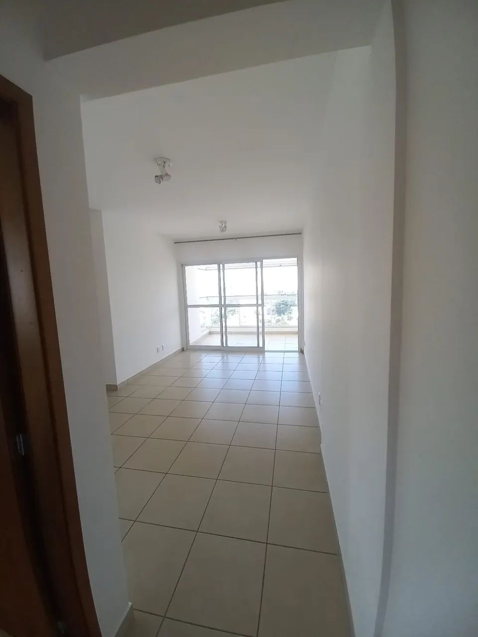 Apartamento para aluguel tem 83 metros quadrados com 3 quartos em Setor Bueno - Goiânia - 