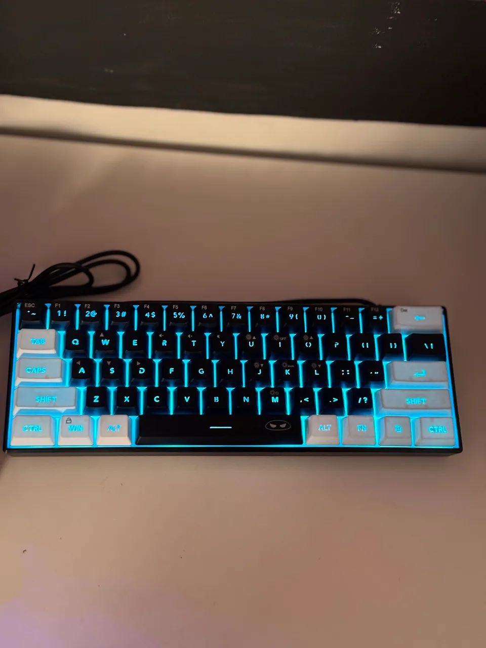 TECLADO RGB 60% - Foto 3