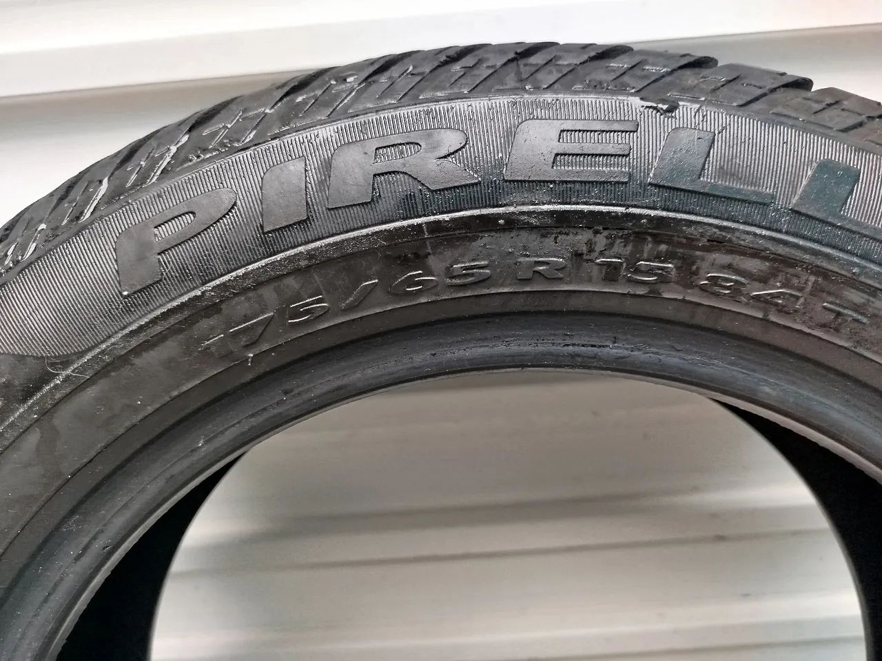 Pneu Pirelli Cinturato P4 175/65/R15 - Foto 2