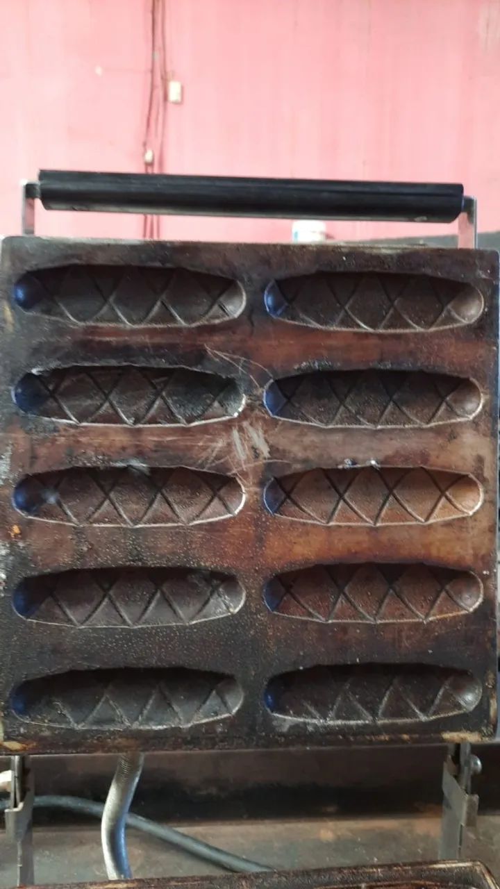 Crepeira Elétrica Croydon 10 Cavidades 110 volts bem conservada - Foto 4