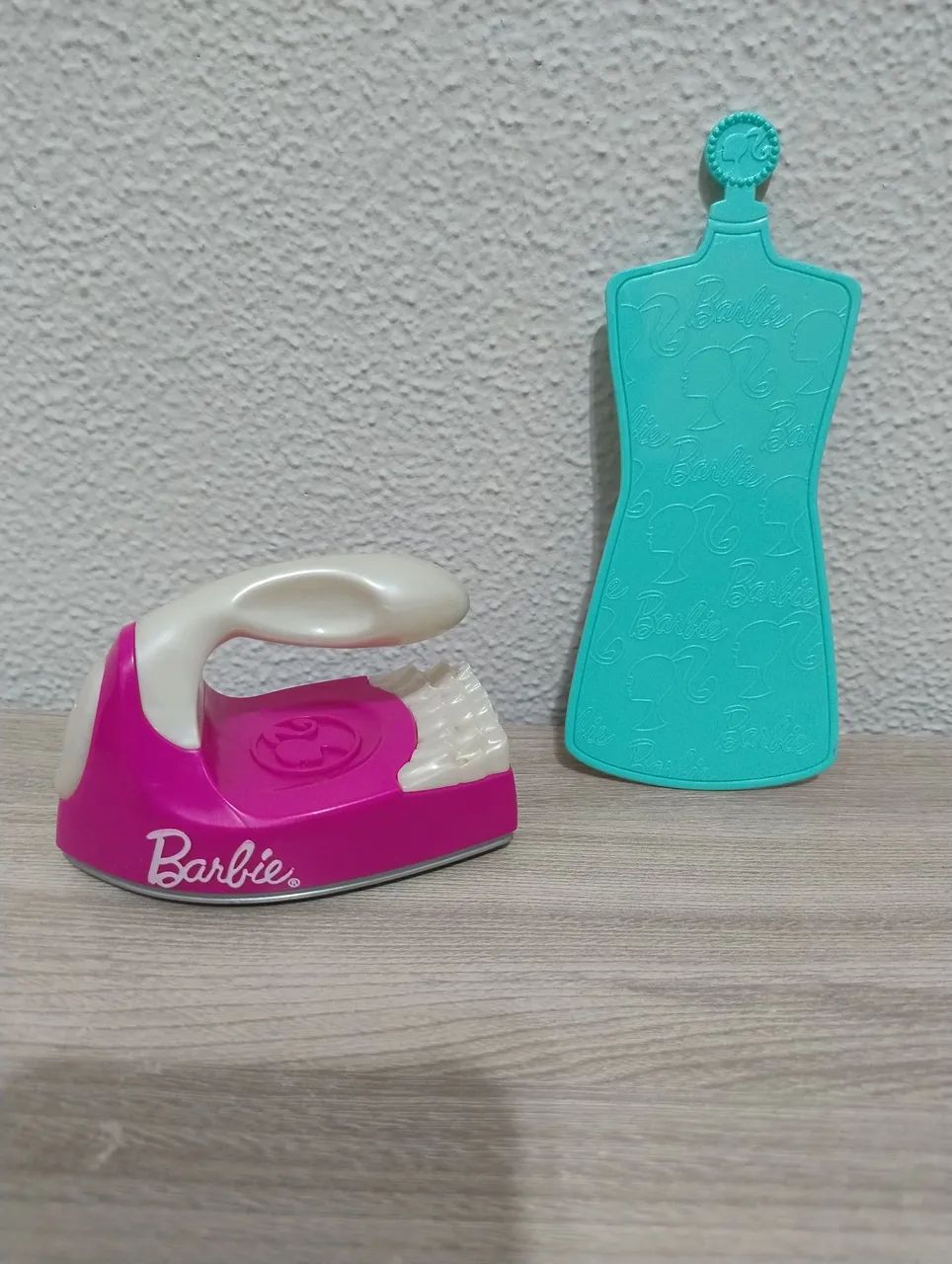 Kit Barbie - Ferro e Manequim da Barbie Fashion Bdb32