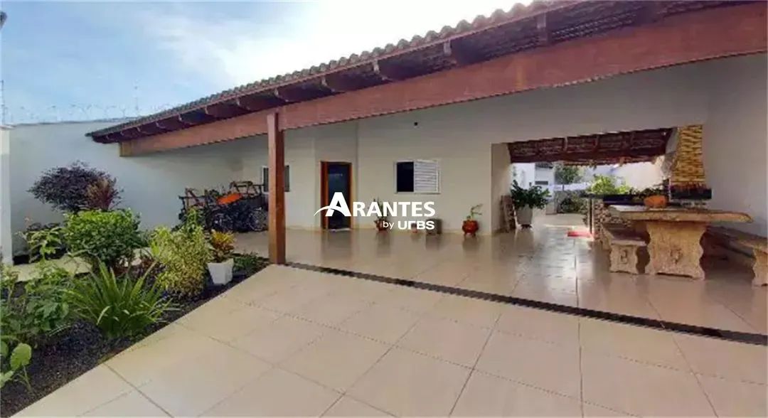 Casa com 215m² 3 quartos à venda no Granada