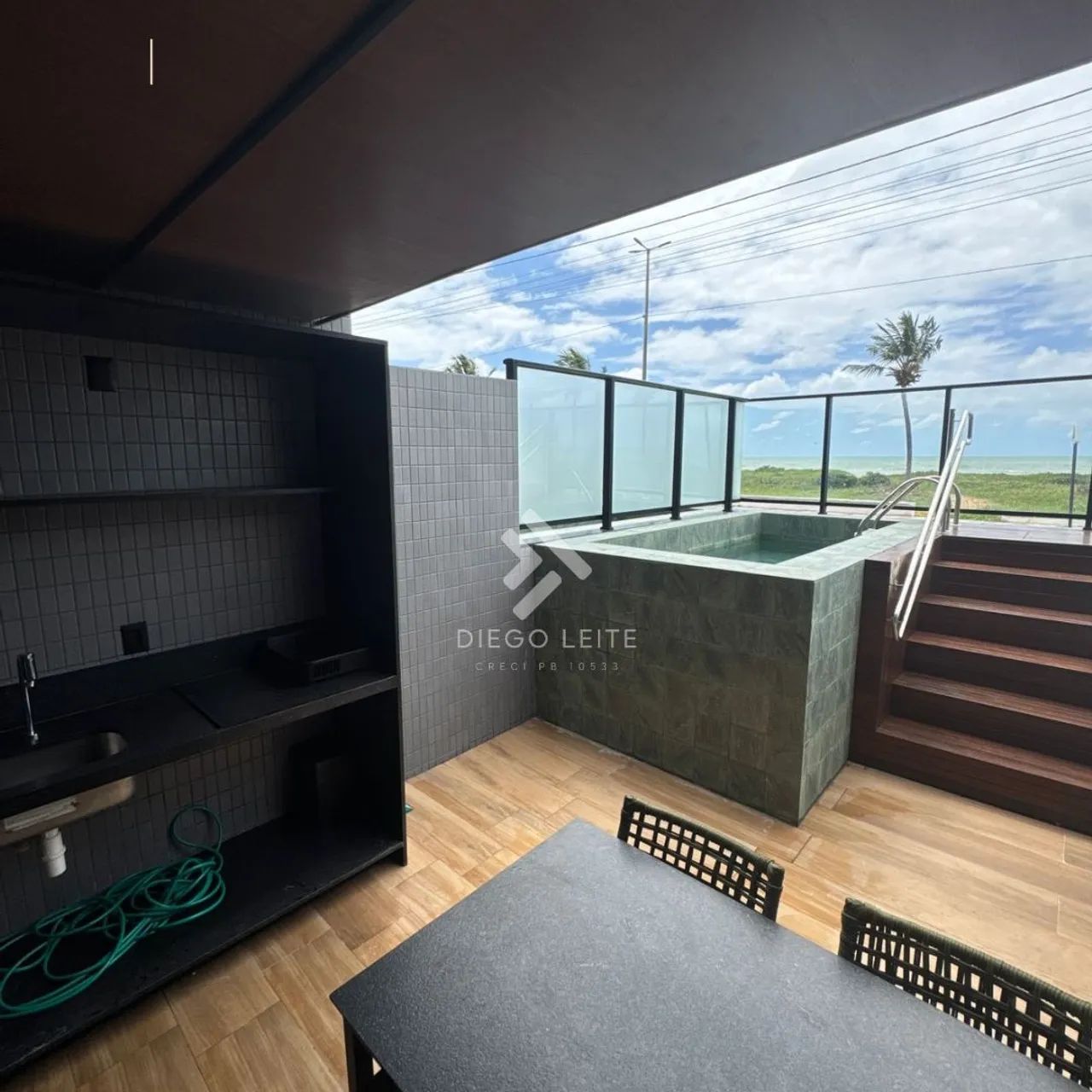Flat frente mar com piscina privativa - Foto 2