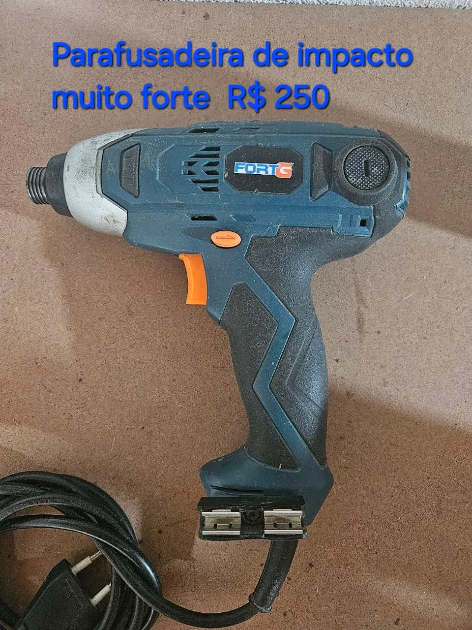 Kit furadeira parafusadeira de impacto e furadeira. R$600