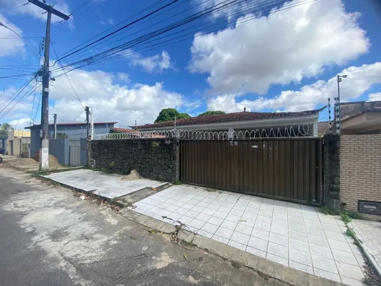Casa com 3 dormitórios para alugar, 150 m² por R$ 1.800,00/ano - Pitimbu - Natal/RN